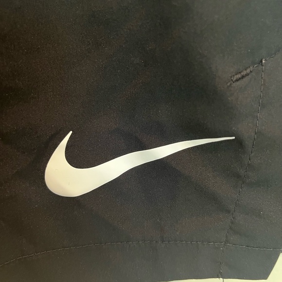 Nike Black Dri Fit Athletic Shorts with Elastic Waistband - Picture 3 of 4